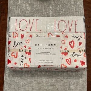 Rae Dunn Full Valentine Sheet Set 💕